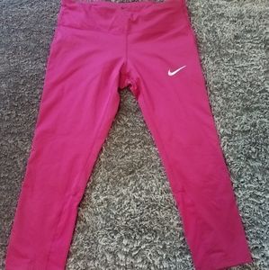 Nike Dri fit cropped leggings